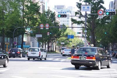 大阪市の目抜き通り国道25号 休日の深夜は自動二輪車通行止め 
