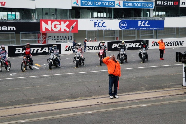 鈴鹿バイク隊「ライドエイド」（鈴鹿市の出初式に参加）